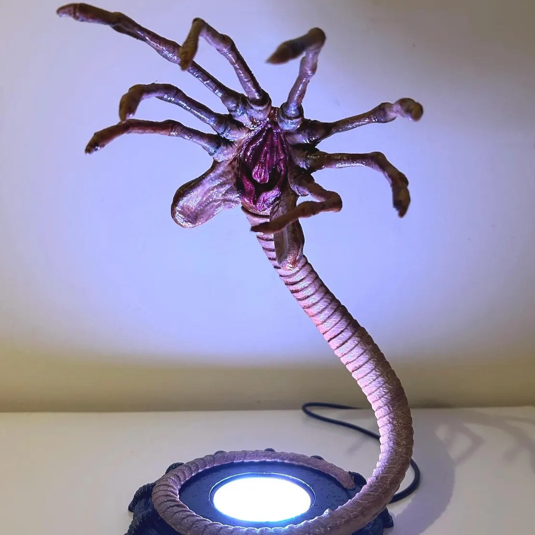 Alien Facehugger Lamp Nightlig – Decor Lighting Lamps Bewertung und Preis
