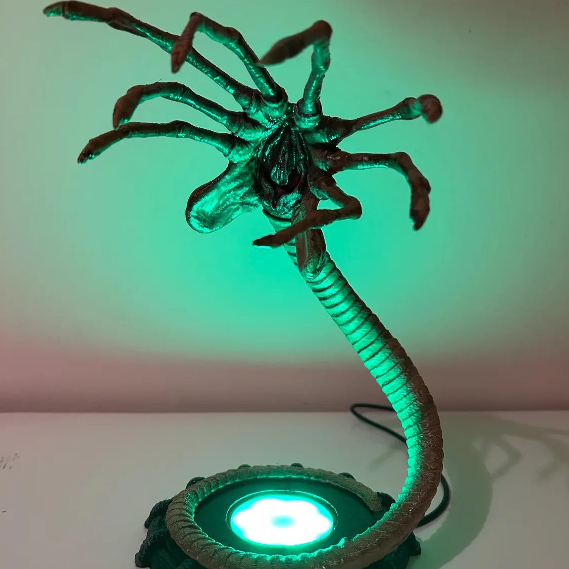 Alien Facehugger Lamp Nightlig – Decor Lighting Lamps Bewertung und Preis