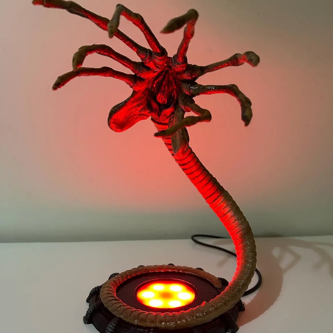 Alien Facehugger Lamp Nightlig – Decor Lighting Lamps Bewertung und Preis